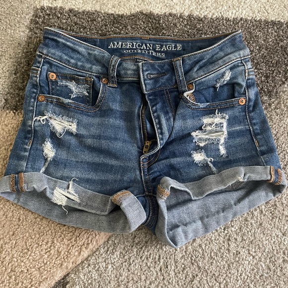 American Eagle Outfitters Pants - American Eagle shorts size:00